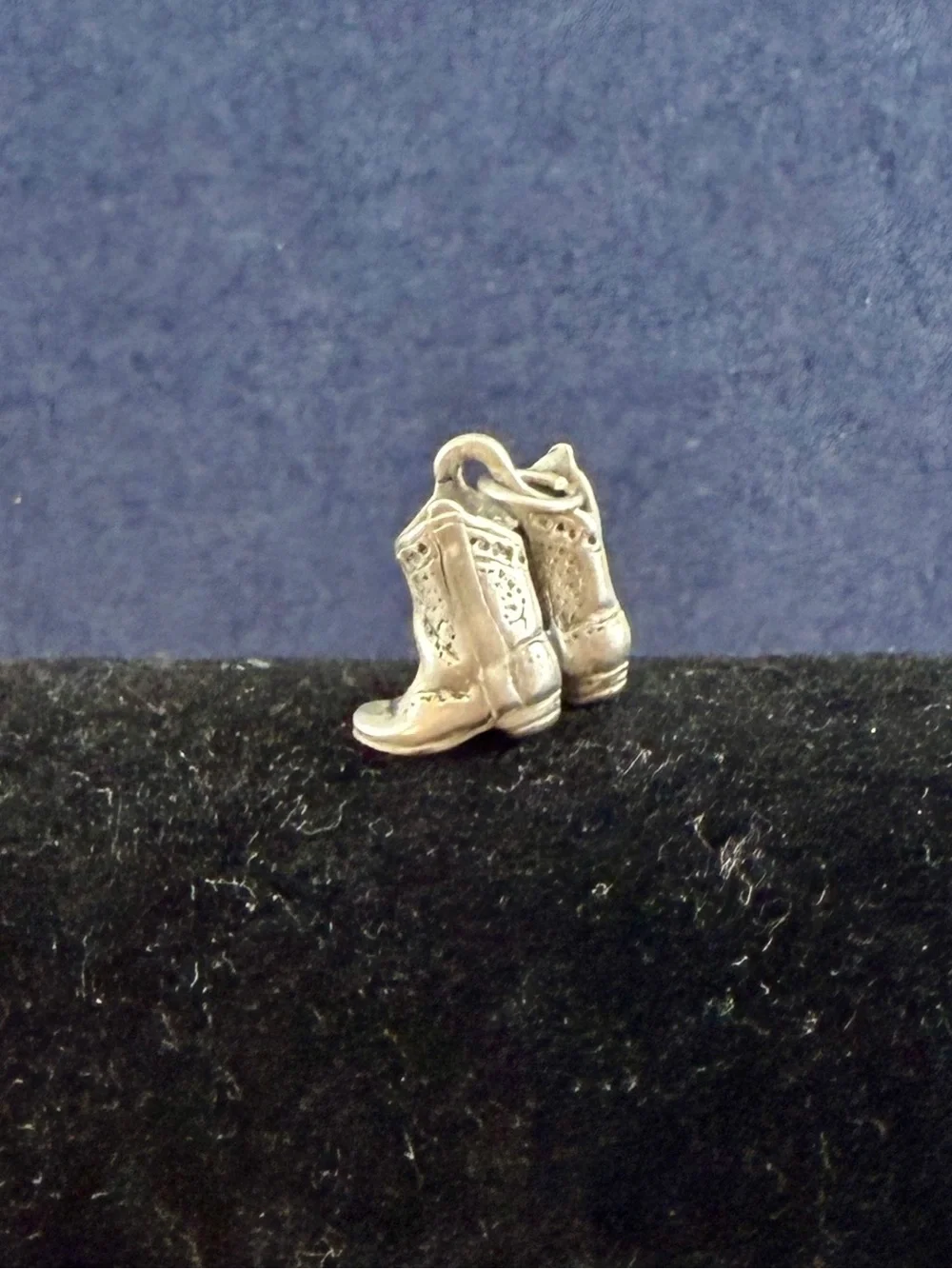 JAMES AVERY Sterling Silver Cowboy Cowgirl Boots Charm Pendant - Picture 4 of 11